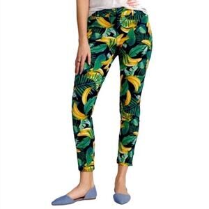 NWOT OLD NAVY Pants Women 4 Green-Yellow Lime Banana Leaf Print “Pixie Ankle”